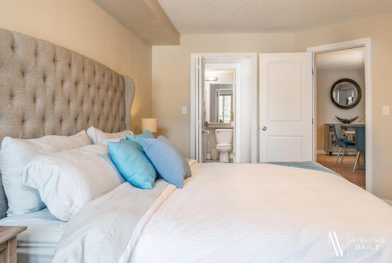 Rustic Modern 2 Bed 2 Bath With Lakeview Pool And Hot Tub インヴァーミア エクステリア 写真