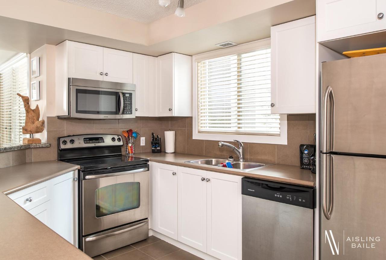 Rustic Modern 2 Bed 2 Bath With Lakeview Pool And Hot Tub インヴァーミア エクステリア 写真